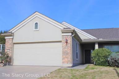 Main picture of 612 Deer Meadow Cir