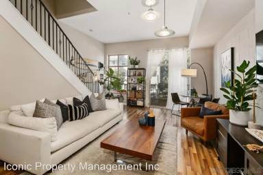 Main picture of 801 W Hawthorn St