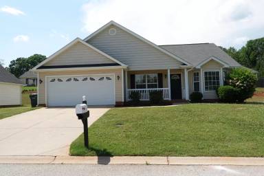 Main picture of 9 Olivine Way
