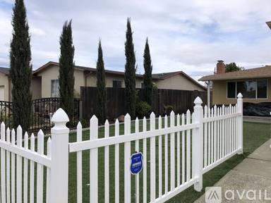 Main picture of 548 Minerva St