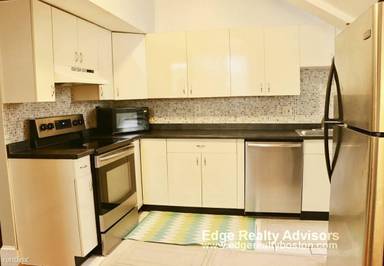 Main picture of 1776 Commonwealth Ave