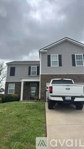 Main picture of 809 Foxdale Dr