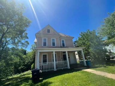 Main picture of 425 Bullitt Ave SE