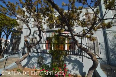 Main picture of 916 S Lake St