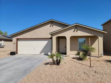 Main picture of 136 W Watson Pl