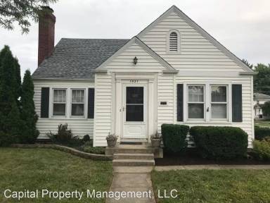Main picture of 1821 Clover Ln