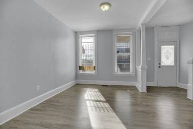 Main picture of 2920 Grantley Ave