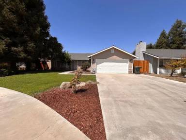 Main picture of 206 W Packwood Ct