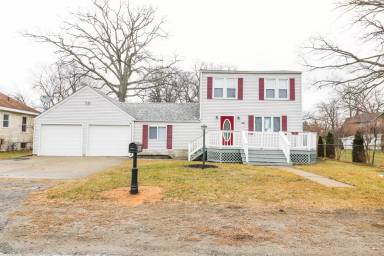 Main picture of 2323 Orange St