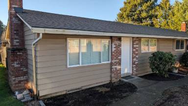 Main picture of 23031 SW Main St