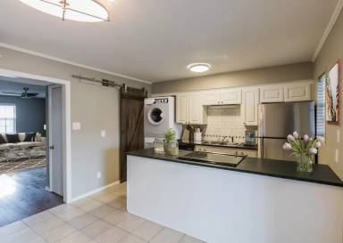 Main picture of 517 Chickadee Dr