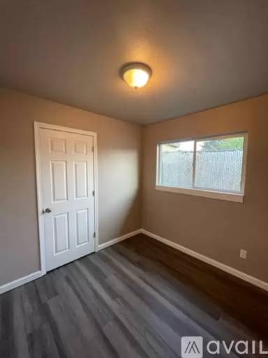 Main picture of 2104 Talbot Rd S