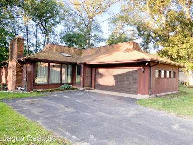 Main picture of 8263 Heritage Dr