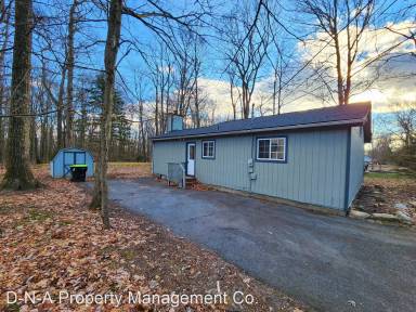 Main picture of 3197 Hamlet Dr