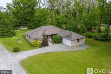 Main picture of 824 Apache Ln