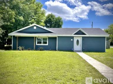 Main picture of 56 Teakwood Dr