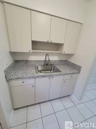 Main picture of 15000 NE 11th Ct
