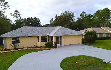 Main picture of 104 Raemoor Dr
