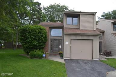Main picture of 41 White Swan Way