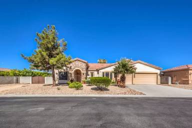 Main picture of 5603 Lusitano St