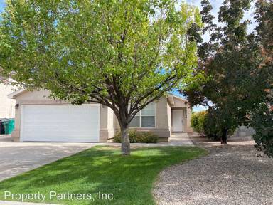 Main picture of 920 Ocate Meadows Dr NE