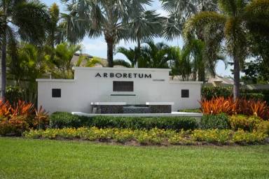 Main picture of 4705 Arboretum Cir