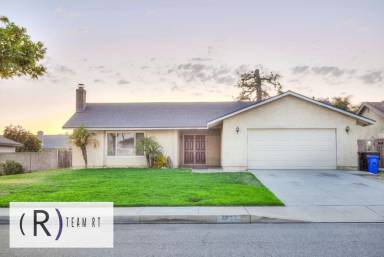 Main picture of 2822 S Baker Ave