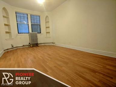 Main picture of 4829 N Damen Ave