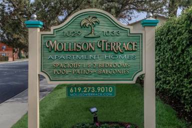 Main picture of 1033 N Mollison Ave