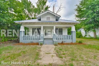 Main picture of 806 W Bartlette St