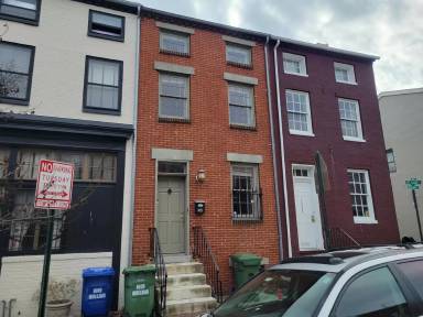 Main picture of 1021 Hollins St