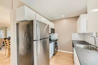 Main picture of 4426 W Pondview Dr