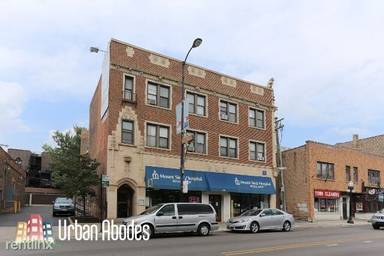 Main picture of 818 W Diversey Pkwy