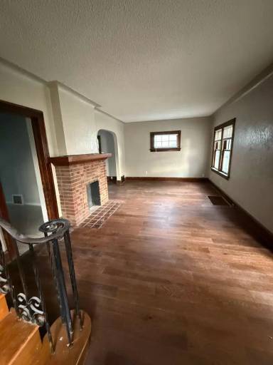 Main picture of 505 Hampton Ave