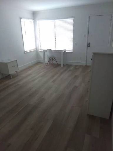 Main picture of 407 71st Ave N