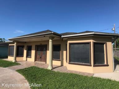 Main picture of 6804 S Naranja Ln