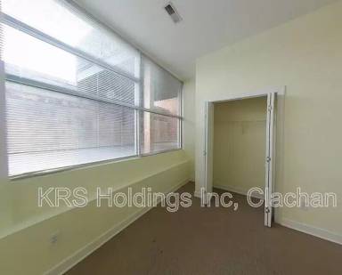 Main picture of 123 E Broad St