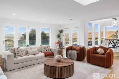 Main picture of 3541 Multiview Dr