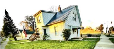 Main picture of 3704 60th Pl