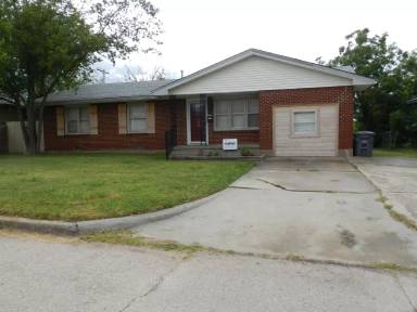 Main picture of 3824 NW Lake Ave