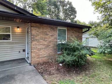 Main picture of 2316 N Raven Ln