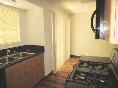 Main picture of 417 E Badillo St