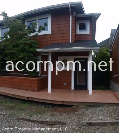 Main picture of 2468 Willamette Aly