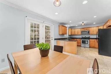 Main picture of 826 Quadrilla St