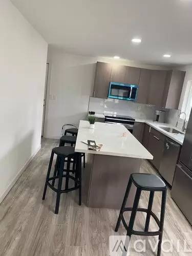 Main picture of 126 K St NE