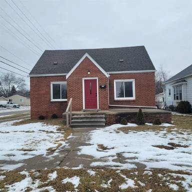 Main picture of 13335 Charlotte Ave