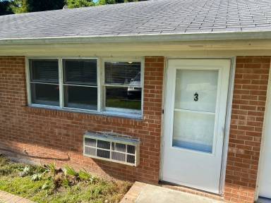 Main picture of 210 Purefoy Rd