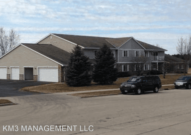 Main picture of 475 Linden Dr