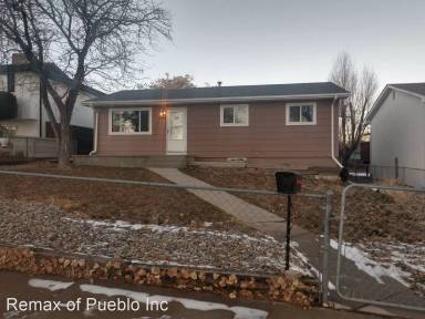 Main picture of 1709 E 18th St