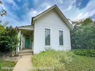 Main picture of 1215 Lexington Ave